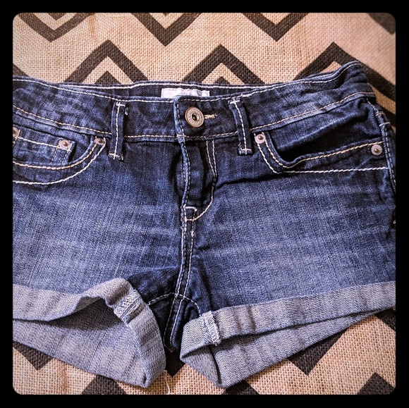 3/$25-Aeropostale denim shorts - Picture 1 of 4